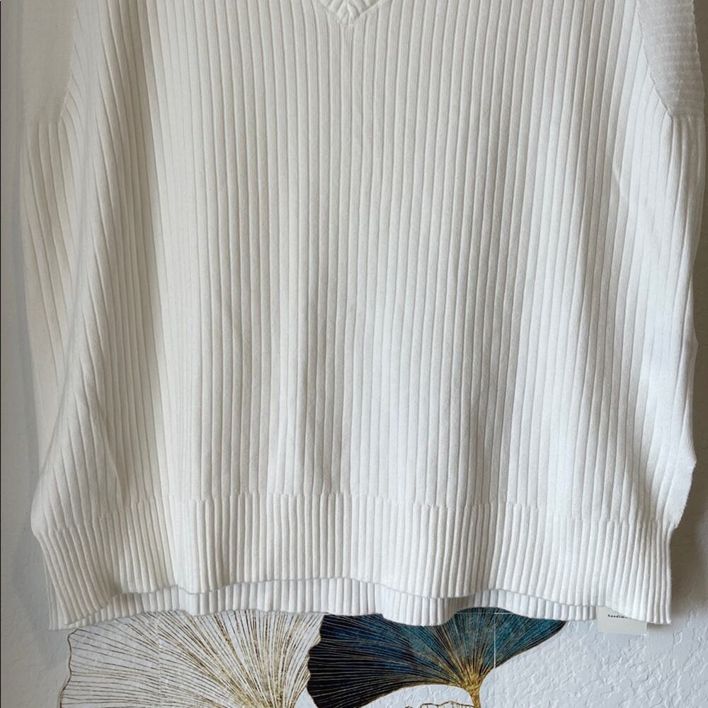 White Ribbed Knit Sleeveless Top - Picture 5 of 8
